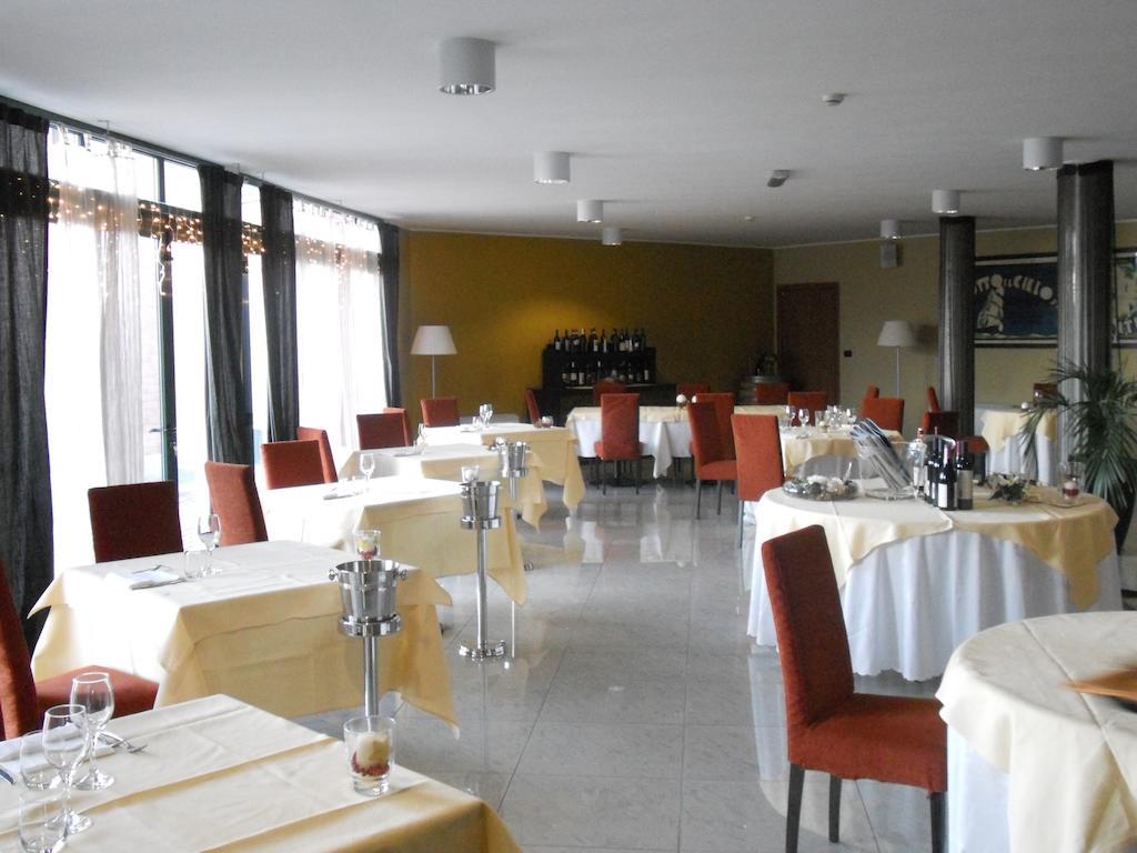Hotel Parlapa Alpignano Exteriör bild